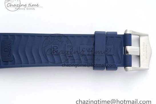 0328 Fashionable Seamaster Diver 300M ZF 1:1 Best Edition Blue Ceramic Blue Dial on Blue Rubber Strap A 7822